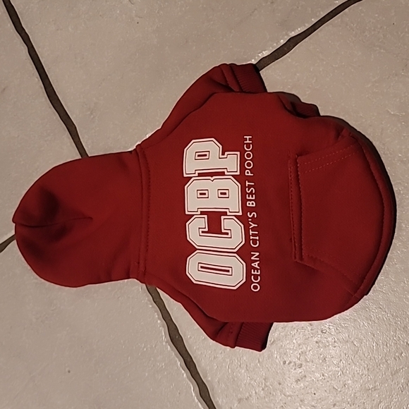 Other - Cute Doggy Sweatshirt Size Small Red and White NWOT 😍